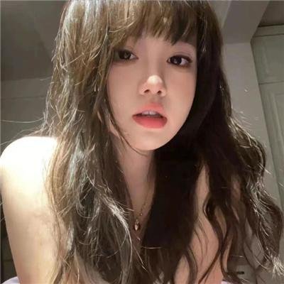 伴游女王 海报